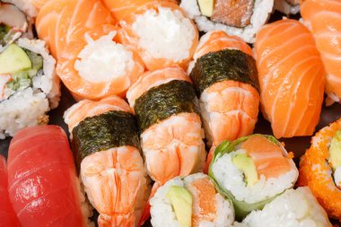 Suşi makro çekim ayarlayın. Japon yemekleri