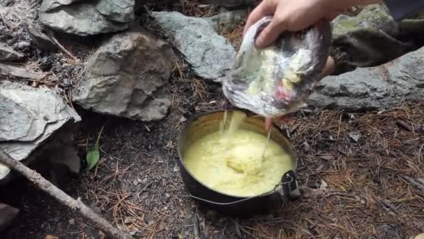 Mixing Freeze Dried Potatoes Hot Broth Close Siberia — Stock Video