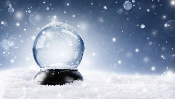 Снежный глобус - Рождественский волшебный шар — стоковое фото