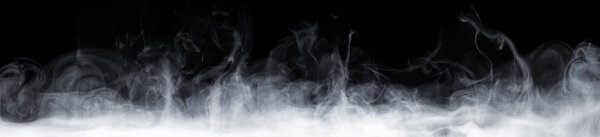 Абстрактный дым на темном фоне
