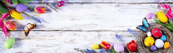 Huevos Tulipanes Pintados Pascua Blanco —  Fotos de Stock