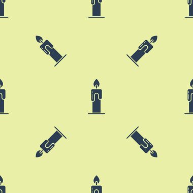 Mavi yanan mum ikonu sarı arkaplanda izole edilmiş pürüzsüz desen. Silindirik aromatik mum çubuğu ve yanan ateş. Mutlu Cadılar Bayramı Partisi. Vektör İllüstrasyonu