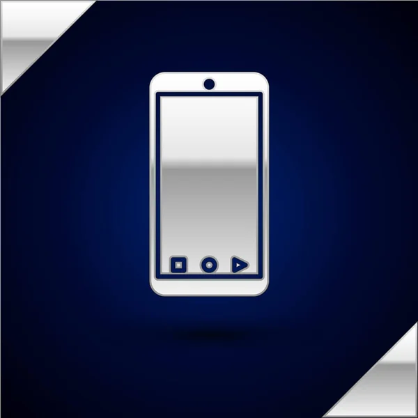 Срібний мобільний смартфон з піктограмою відстеження доставки додатків ізольовано на темно-синьому фоні. Відстеження посилок. Векторна ілюстрація — стоковий вектор