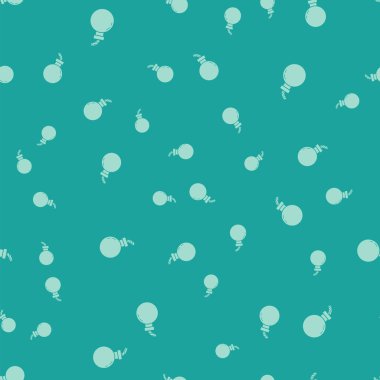 Yeşil Bomba yeşil arka planda izole edilmiş ikonu patlatmaya hazır. Mutlu Cadılar Bayramı Partisi. Vektör İllüstrasyonu