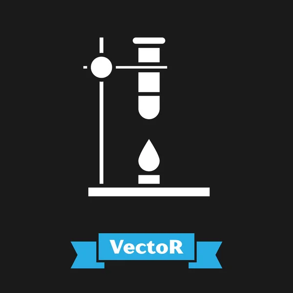 Тестовая колба из белого стекла на пиктограмме эксперимента с обогревателем, изолированная на черном фоне. Лабораторное оборудование. Векторная миграция — стоковый вектор