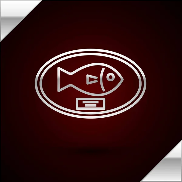 Línea de plata Trofeo de pescado colgando en el icono del tablero aislado sobre fondo rojo oscuro. Trofeo de pesca en la pared. Ilustración vectorial — Vector de stock