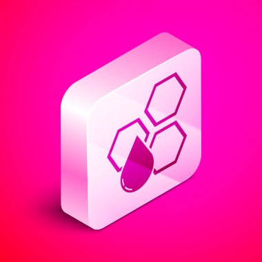 İzometrik Petek simgesi pembe arka plan üzerinde izole. Bal hücreleri sembolü. Tatlı doğal yemekler. Gümüş kare düğme. Vektör İllüstrasyonu