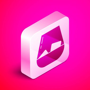 İzometrik Cam viski ve buz küpleri simgesi pembe arka plan üzerinde izole. Gümüş kare düğme. Vektör İllüstrasyonu