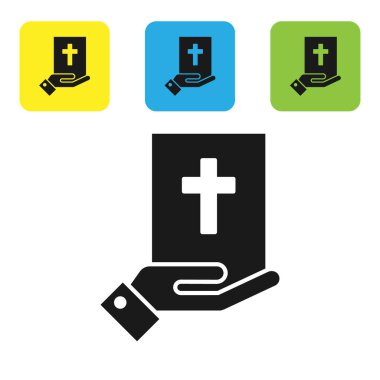 Beyaz arka planda izole edilmiş kutsal İncil ikonu üzerine siyah yemin. Mahkemedeki prosedür. Gerçek ve gerçek. Tanrı huzurunda söz ver. Renkli kare düğmeleri ayarlayın. Vektör İllüstrasyonu