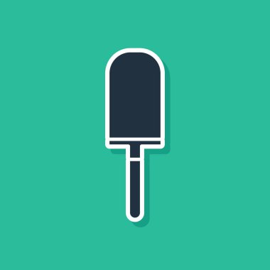 Mavi Bahçe mala maça veya küreği simgesi yeşil arka plan üzerinde izole. Bahçıvanlık aleti. Bahçecilik, tarım, tarım için bir araç. Vektör İllüstrasyonu