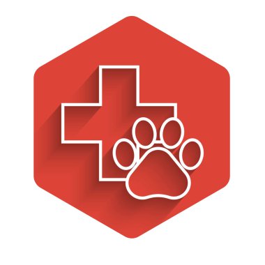 Beyaz çizgi veterinerlik kliniği sembolü uzun gölgeli izole edilmiş. Çapraz hastane işareti. Tarz sahibi bir köpek ya da kedi. Evcil hayvan ilk yardım işareti. Kırmızı altıgen düğmesi. Vektör İllüstrasyonu