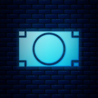 Parlayan neon yığınları kağıt para para ikonu tuğla duvar arka planında izole. Para desteleri. Para birimi. Vektör İllüstrasyonu
