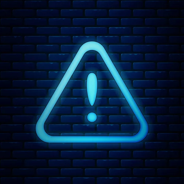 Leuchtende Neon-Ausrufezeichen in Dreieck-Symbol isoliert auf Backsteinwand Hintergrund. Gefahrenwarnschild, Vorsicht, Achtung, Gefahrenwarnung wichtiges Zeichen. Vektorillustration — Stockvektor