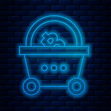 Duvarda izole edilmiş bitcoin ikonu ile parlayan neon hattı alışveriş sepeti. Engelleme teknolojisi, kripto para birimi madenciliği, dijital para piyasası. Vektör İllüstrasyonu