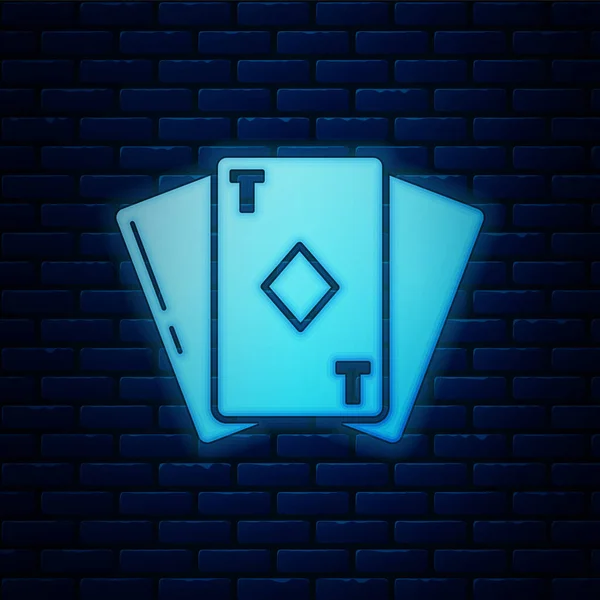 Zářící neon Hrací karta s ikonou symbolu diamanty izolované na pozadí cihlové stěny. Hazard v kasinu. Vektorová ilustrace — Stockový vektor