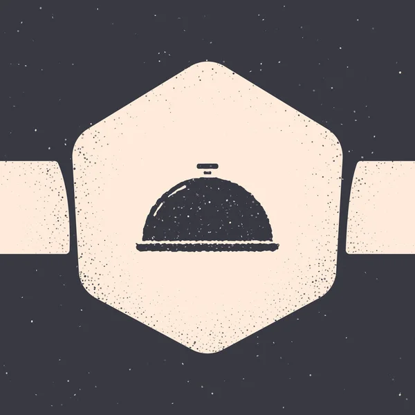 Grunge pokrytý podnosem potravinové ikony izolované na šedém pozadí. Podnos a nápis víka. Restaurační plášť s víkem. kuchyňského nádobí. Monochromatický výkres. Vektorová ilustrace — Stockový vektor