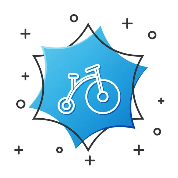Línea blanca Bicicleta vintage con una gran rueda y un pequeño icono aislado sobre fondo blanco. Bicicleta señal de transporte público. Botón hexágono azul. Ilustración vectorial — Archivo Imágenes Vectoriales