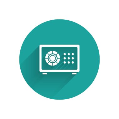 Beyaz Kasa simgesi uzun gölgeli izole edilmiş. Kapı, şifreli bir banka kasası. Güvenilir Veri Koruma. Yeşil daire düğmesi. Vektör İllüstrasyonu