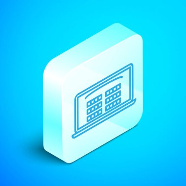 Isometric hattı mavi arka planda izole edilmiş çevrimiçi sinema bileti ikonu satın alır. Hizmet kavramı. Gümüş kare düğme. Vektör İllüstrasyonu