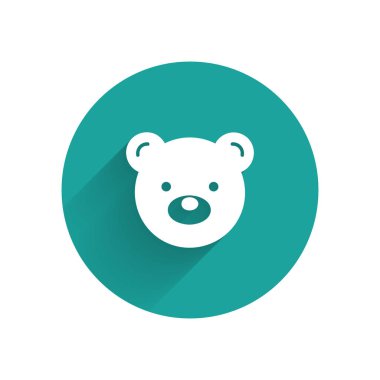 Beyaz ayı peluş oyuncak ikonu uzun gölgeli izole edilmiş. Yeşil daire düğmesi. Vektör İllüstrasyonu