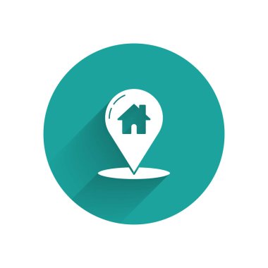 Beyaz Harita işaretçisi, uzun gölgeli ev simgesiyle izole edilmiş. Ev konumu belirleyici sembol. Yeşil daire düğmesi. Vektör İllüstrasyonu