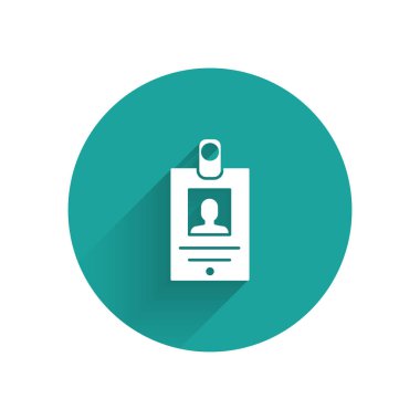 Beyaz tanımlama rozeti simgesi uzun gölge ile yalıtılmış. Bu sunum, şirketin kimliği, reklam için kullanılabilir. Yeşil daire düğmesi. Vektör Illustration