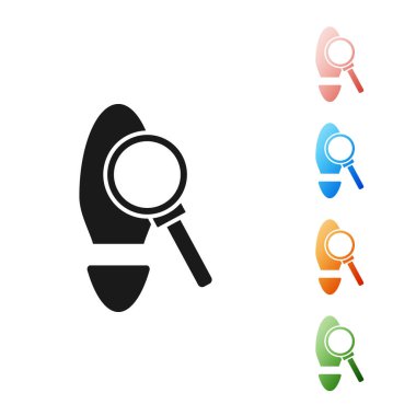 Beyaz arka planda izole edilmiş ayak izi simgesi olan siyah büyüteç. Dedektif araştırıyor. Ayak izlerini takip etmek için. Simgeleri renklendirin. Vektör İllüstrasyonu