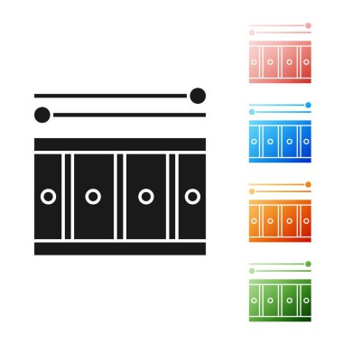 Beyaz arka planda izole davul çubukları simgesi ile Siyah Drum. Müzik işareti. Müzik aleti sembolü. Simgeleri renkli ayarlayın. Vektör İllüstrasyonu