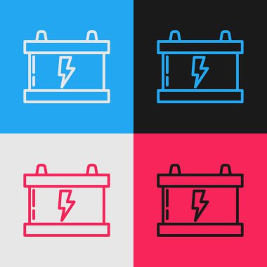 Renkli araba aküsü simgesi renk arkaplanında izole edildi. Akümülatör bataryası enerji ve elektrik akümülatörü bataryası. Şimşek çaktı. Klasik tarzda çizim. Vektör İllüstrasyonu