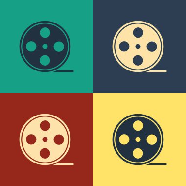 Renkli Film makarası simgesi renk arkaplanında izole edildi. Klasik tarzda çizim. Vektör İllüstrasyonu