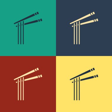 Renkli Asya erişteleri ve yemek çubukları ikonu, arka planda izole edilmiş. Sokak fast food menüsü. Kore, Japon, Çin yemekleri. Klasik tarzda çizim. Vektör İllüstrasyonu