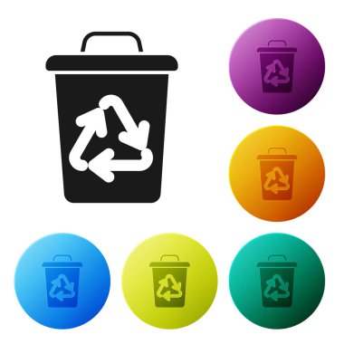 Beyaz arka planda yalıtılmış geri dönüşüm simgesi olan siyah Geri Dönüşüm kutusu. Çöp kutusu simgesi. Çöp kutusu tabelası. Sepet işaretini geri dönüştürün. Simgeleri renkli daire düğmeleri ayarlayın. Vektör İllüstrasyonu