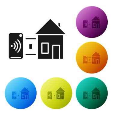 Siyah Akıllı ev simgesi beyaz arka planda yalıtılmış. Uzaktan kumanda. Simgeleri renkli daire düğmeleri ayarlayın. Vektör İllüstrasyonu