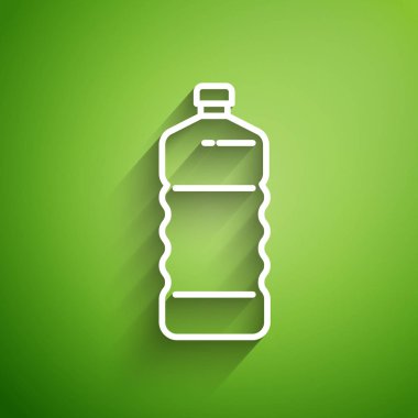 Beyaz çizgi plastik şişe simgesi yeşil arka planda izole edildi. Vektör İllüstrasyonu