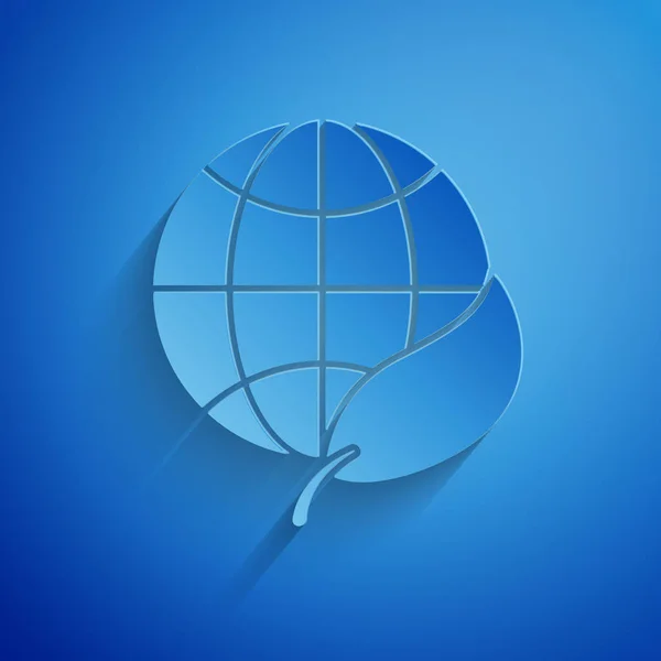 剪纸地球球和叶子图标孤立在蓝色背景上。世界或地球标志。几何形状。环境概念。纸艺术风格。矢量插图 — 图库矢量图片