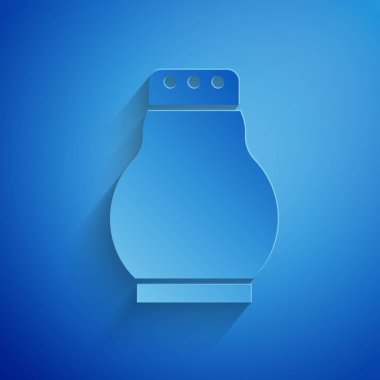 Kağıt kesiği tuz ve biber ikonu mavi arka planda izole edilmiş. Yemek pişirme baharatları. Kağıt sanatı tarzı. Vektör İllüstrasyonu