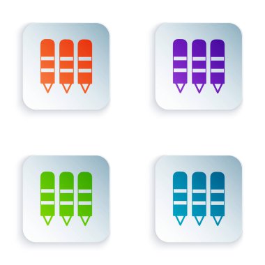 Beyaz arkaplana izole edilmiş simge çizmek için renkli mum boya kalemleri. Kare düğmelere simgeleri yerleştir. Vektör İllüstrasyonu