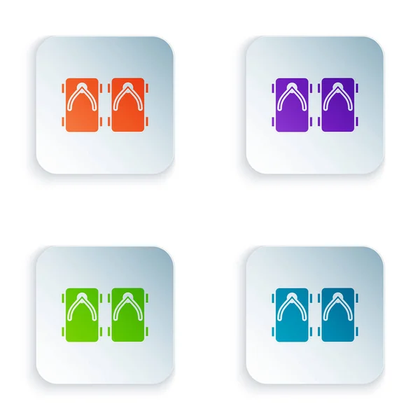 Barva Geta tradiční japonské boty ikona izolované na bílém pozadí. Nastavit ikony v hranatých tlačítcích. Vektorová ilustrace — Stockový vektor