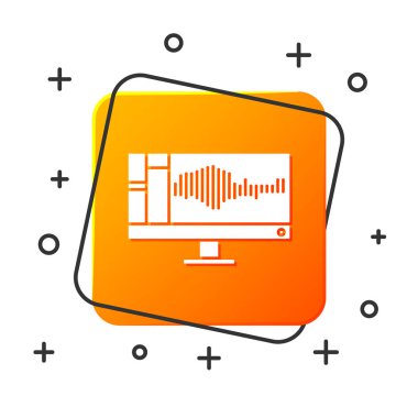 Beyaz Ses ya da ses kaydedici ya da bilgisayar monitörü ikonundaki düzenleyici yazılım beyaz arkaplanda izole edildi. Turuncu kare düğme. Vektör İllüstrasyonu