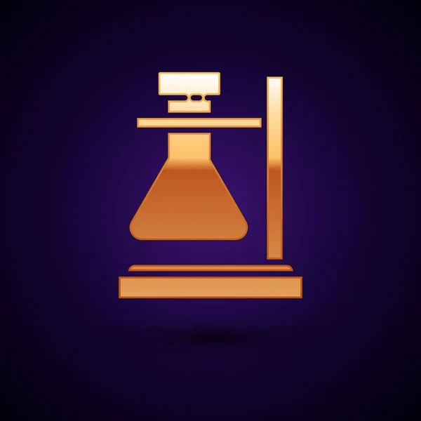 Guld glas provrör kolv på stativ ikon isolerad på mörkblå bakgrund. Laboratorieutrustning. Vektor Illustration — Stock vektor