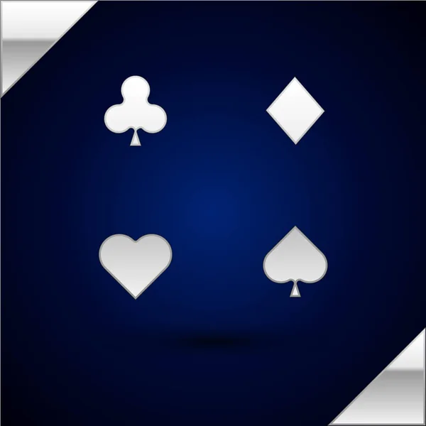 Zilveren speelkaarten pictogram geïsoleerd op donker blauwe achtergrond. Casino gokken. Vector illustratie — Stockvector