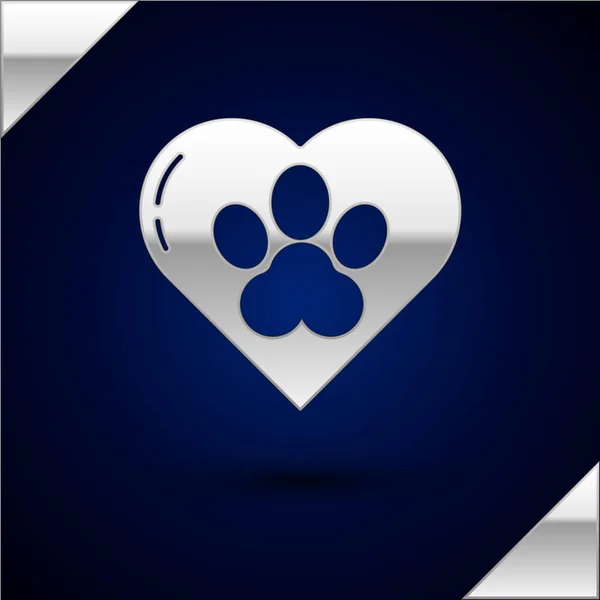 Silbernes Herz mit Tierfußabdruck-Symbol auf dunkelblauem Hintergrund. Haustier Pfote im Herzen. Liebe zu den Tieren. Vektorillustration — Stockvektor