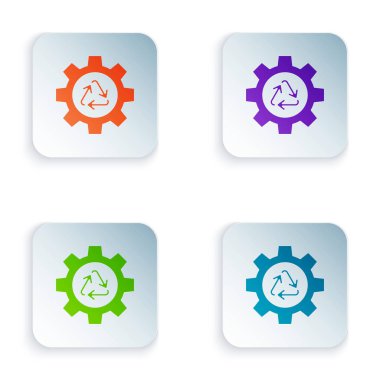 Renk Geri Dönüşüm sembolü ve dişli simgesi beyaz arkaplanda izole edildi. Dairesel ok simgesi. Çevre geri dönüşümü yeşile döner. Renkli kare düğmelere simgeleri yerleştir. Vektör İllüstrasyonu