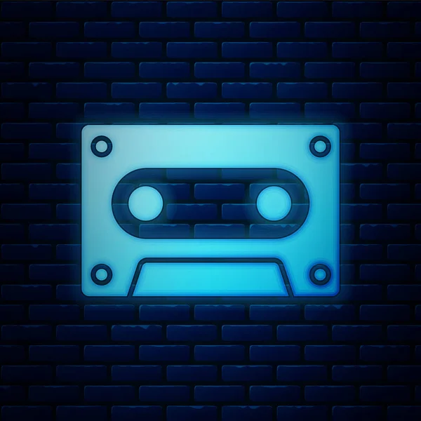 Icono de cinta de casete de audio retro de neón brillante aislado en el fondo de la pared de ladrillo. Ilustración vectorial — Vector de stock
