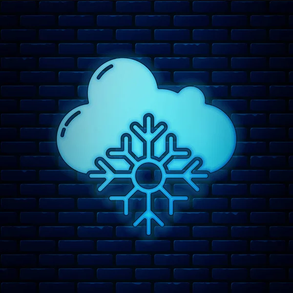 Nube de neón brillante con icono de nieve aislado en el fondo de la pared de ladrillo. Nube con copos de nieve. Icono de tiempo único. Signo de niebla. Ilustración vectorial — Vector de stock