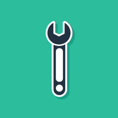 Mavi İngiliz anahtarı simgesi yeşil arkaplanda izole edildi. Anahtar simgesi. Vektör İllüstrasyonu