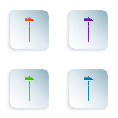 Beyaz arkaplanda izole edilmiş renkli çekiç simgesi. Tamir için bir araç. Kare düğmelere simgeleri yerleştir. Vektör İllüstrasyonu