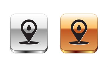 Beyaz arka planda siyah yakıt ikonu izole edildi. Benzin istasyonu ve harita göstergesi. Gümüş-altın kare düğme. Vektör İllüstrasyonu