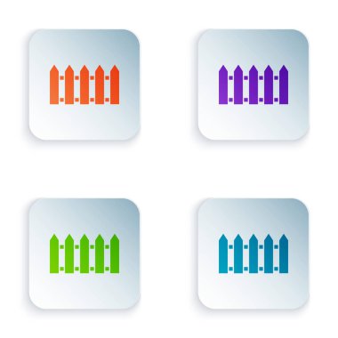 Renkli bahçe çiti ahşap ikonu beyaz arka planda izole edilmiş. Kare düğmelere simgeleri yerleştir. Vektör İllüstrasyonu