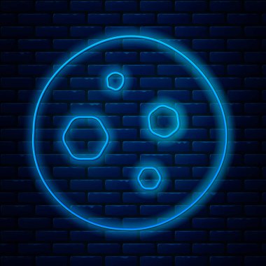 Parlak neon çizgili kurabiye ya da çikolata ikonlu bisküvi tuğla duvar arkasında izole edilmiş. Vektör İllüstrasyonu